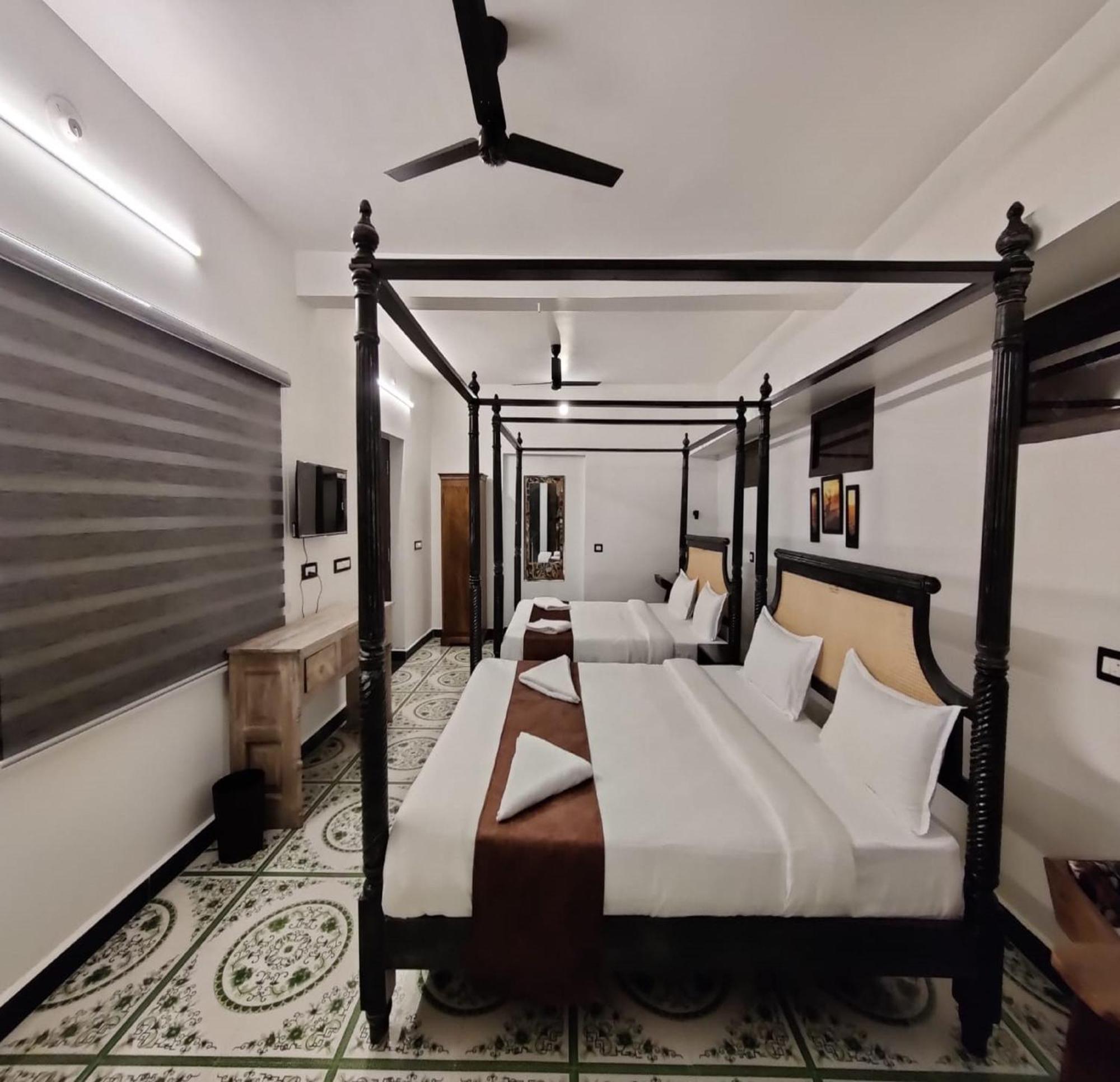 Courtyard Castle Heritage Resort Ποντισερί Εξωτερικό φωτογραφία